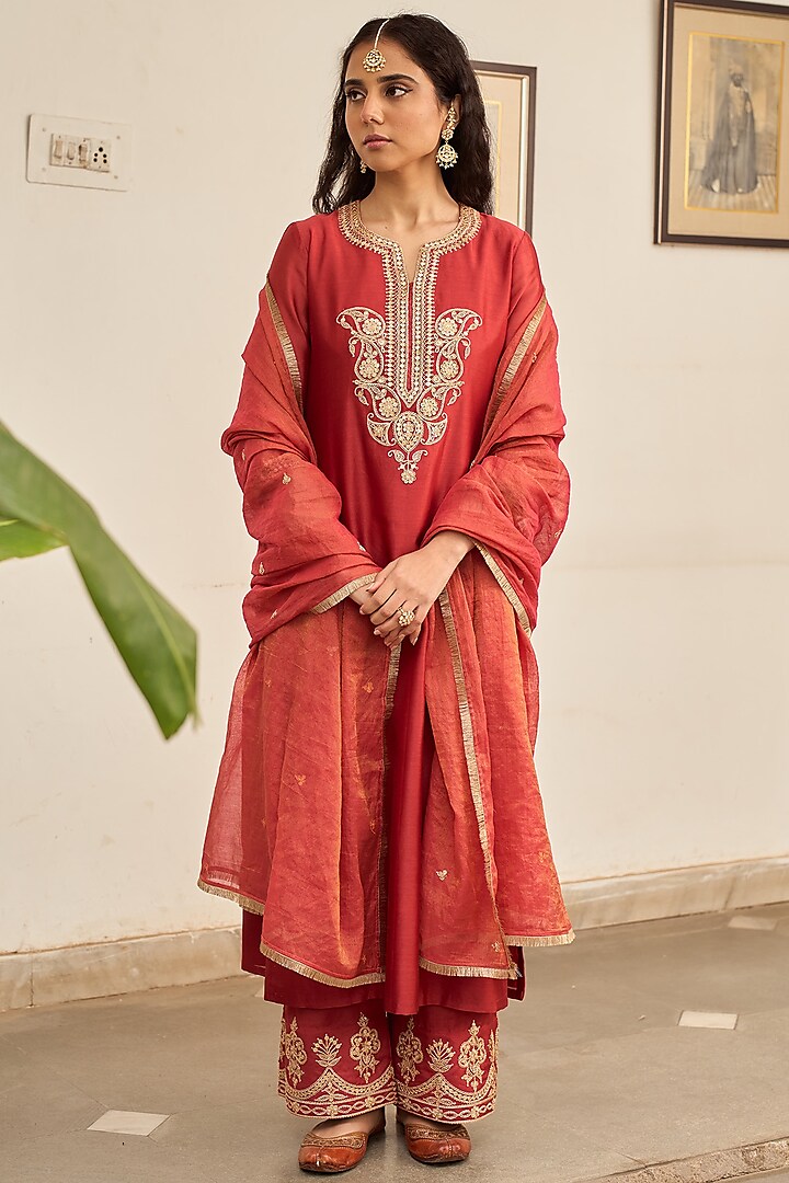 Red Tissue Marori Hand Embroidered Kurta Set by Apeksha Jain Label