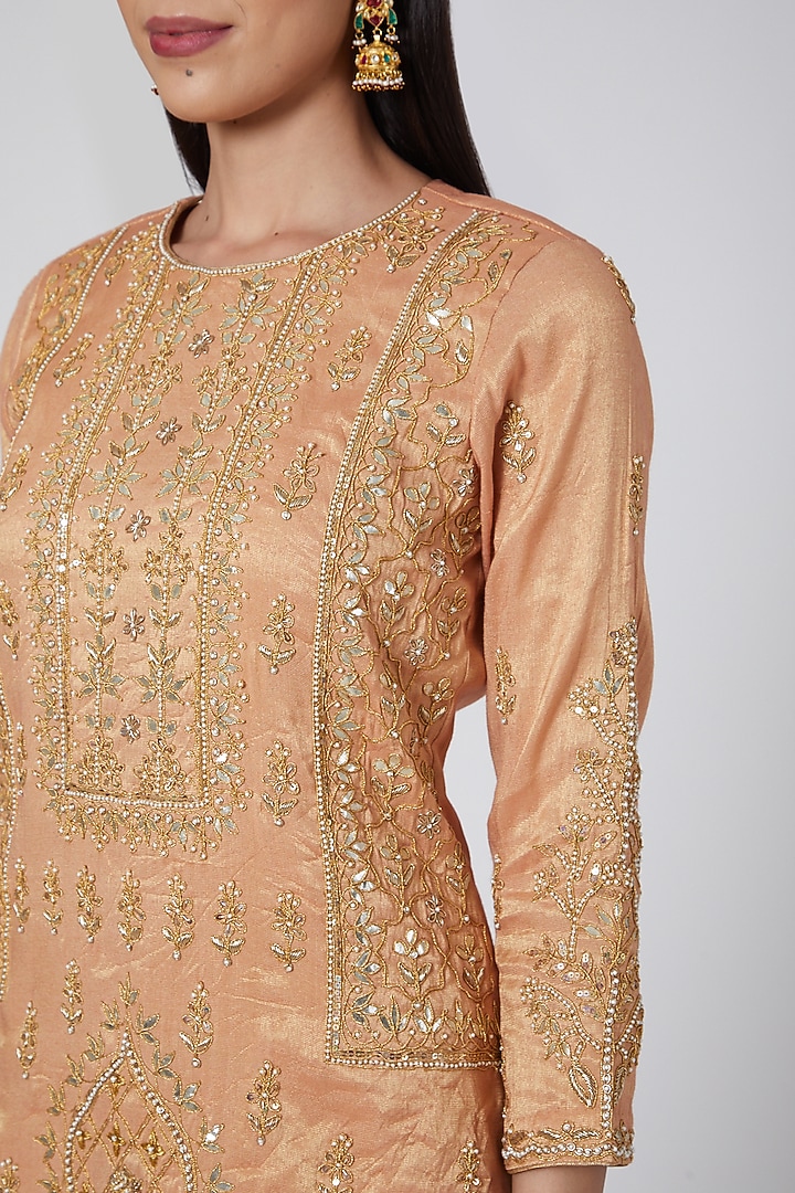 Peach Embroidered Wedding Lehenga Set by Anjali Jain at Pernia's Pop Up Shop