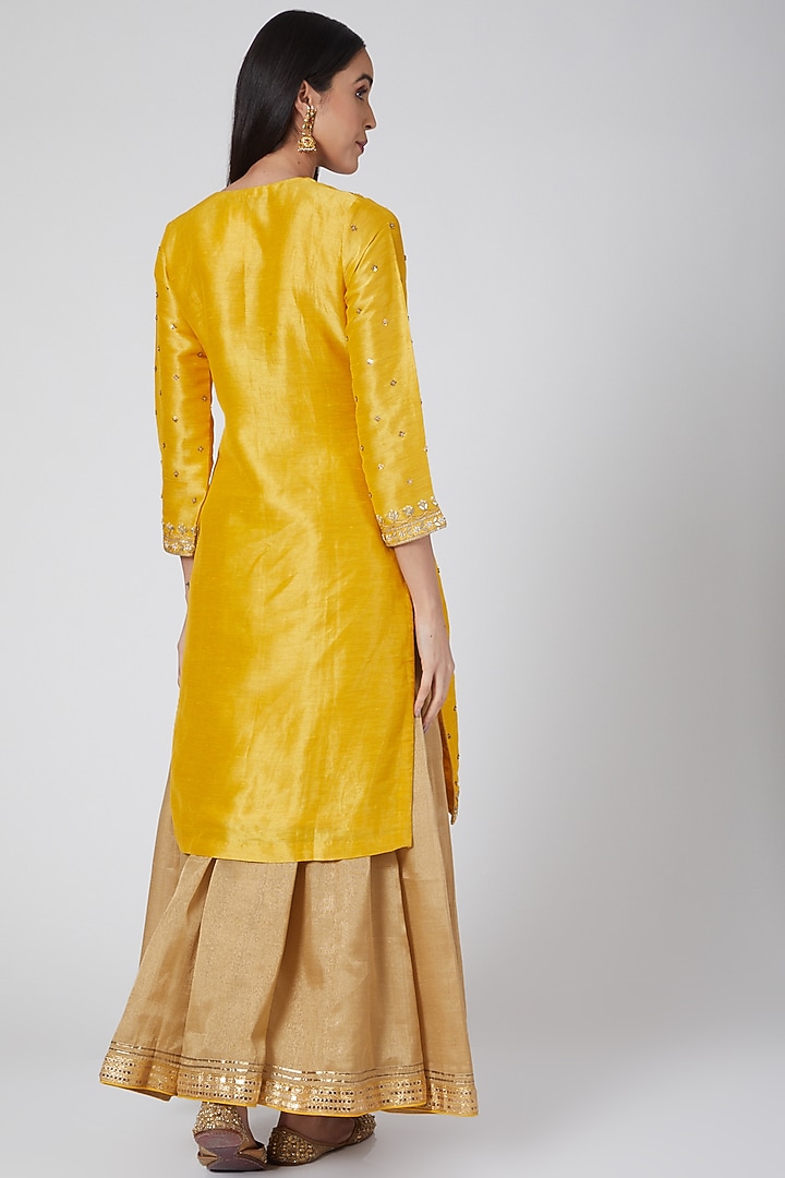 Yellow Embroidered Wedding Lehenga Set by Anjali Jain at Pernia's Pop Up Shop