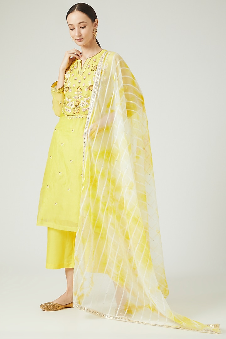 Lime Hand Embroidered Kurta Set by Anjali Jain at Pernia's Pop Up Shop