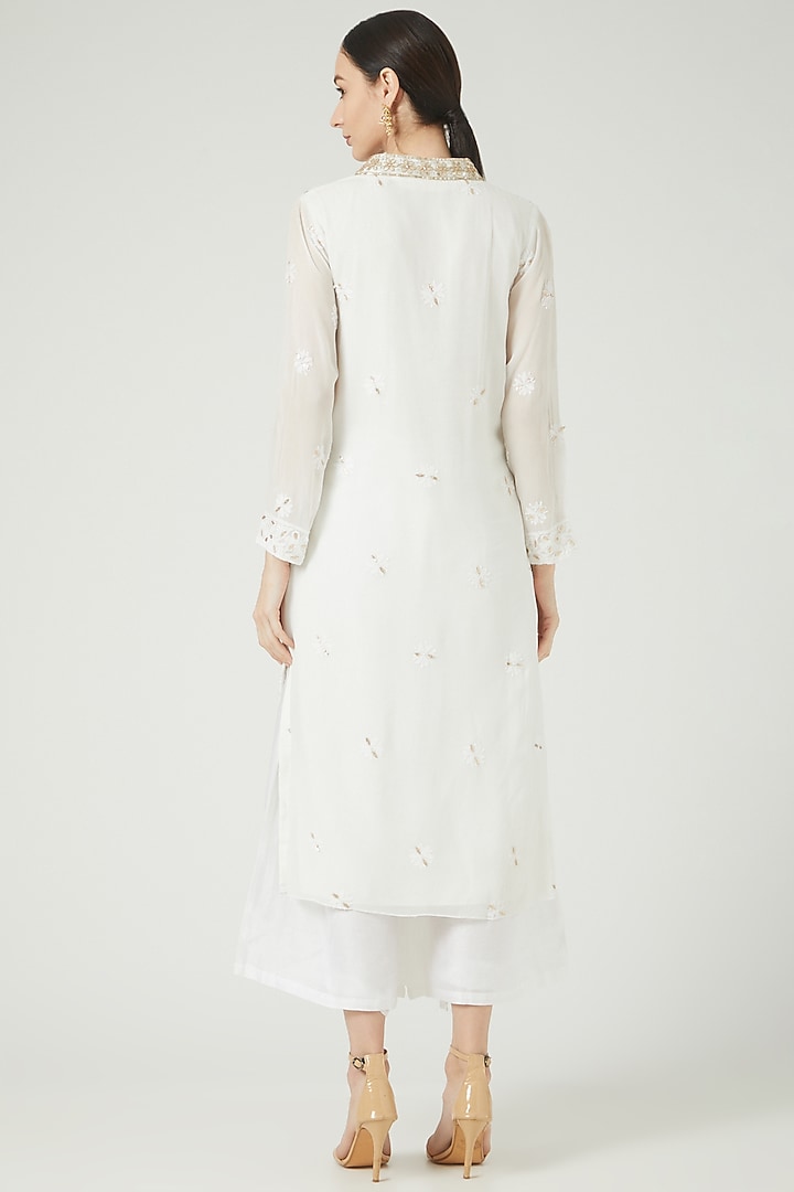 White Embroidered Kurta Set by Anjali Jain at Pernia's Pop Up Shop