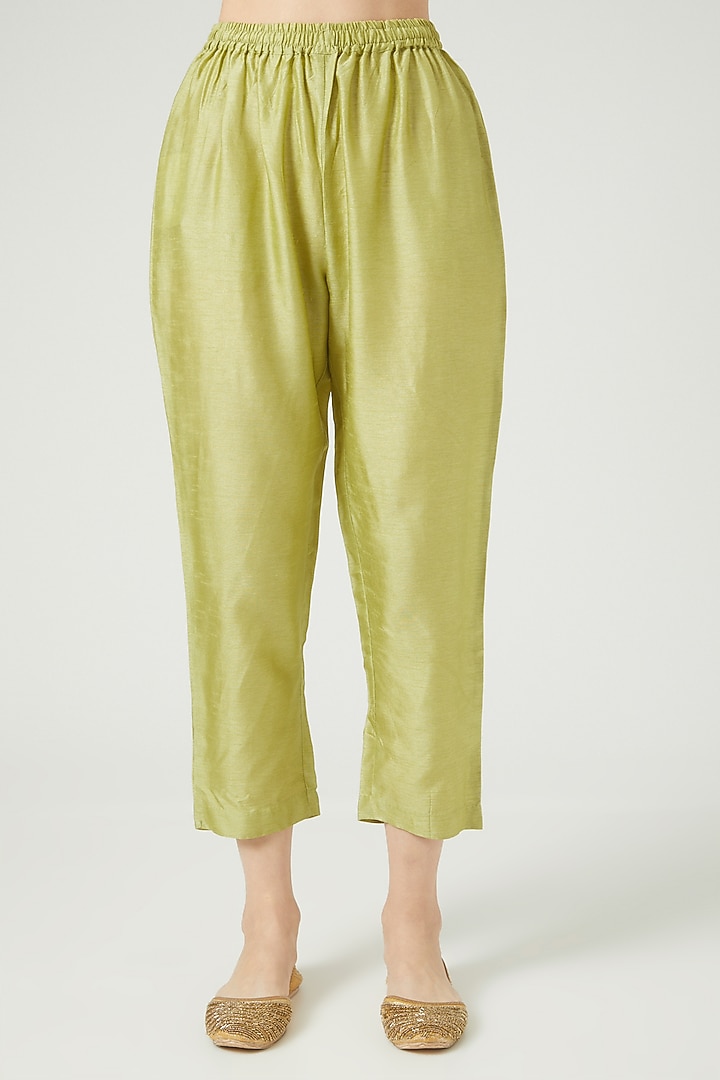 Pistachio Green Embroidered Kurta Set by Anjali Jain at Pernia's Pop Up Shop