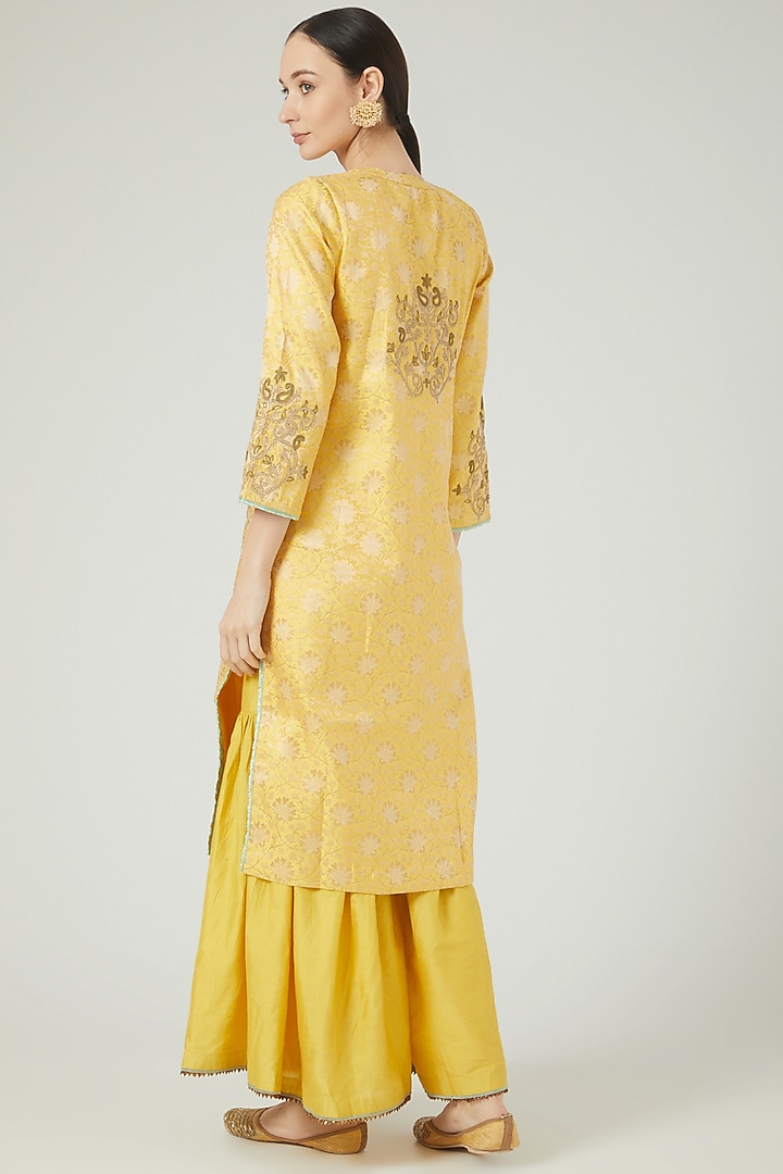 Yellow Brocade Embroidered Kurta Set by Anjali Jain at Pernia's Pop Up Shop