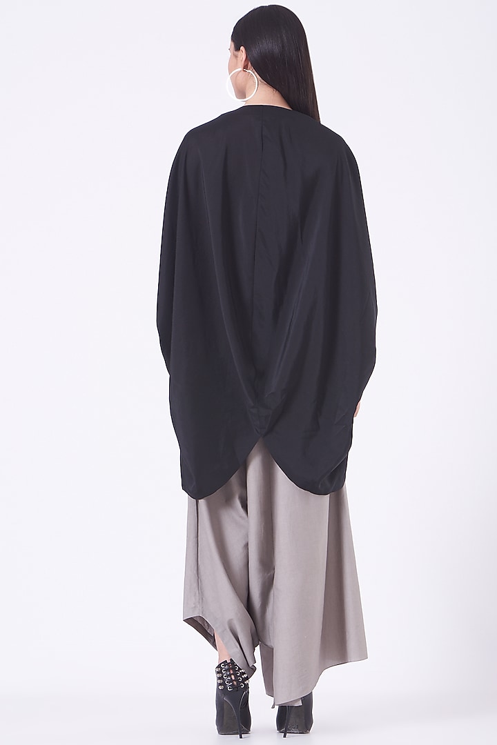 Black Kimono Top by Rishta by Arjun Saluja at Pernia's Pop Up Shop