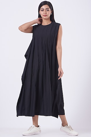 Black Cotton Silk Pleated Dress by Rishta by Arjun Saluja