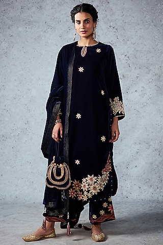 Dark Navy Blue Embroidered Kurta Set by Ajiesh Oberoi
