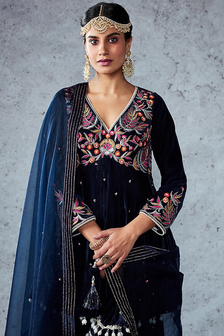 Dark Navy Blue Velvet Embroidered Gharara Set by Ajiesh Oberoi at Pernia's Pop Up Shop