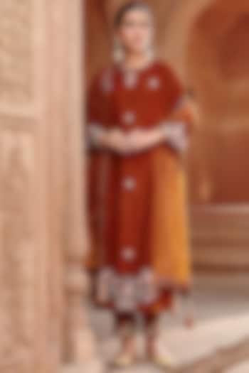 Honey Gold Embroidered Kurta Set by Ajiesh Oberoi at Pernia's Pop Up Shop