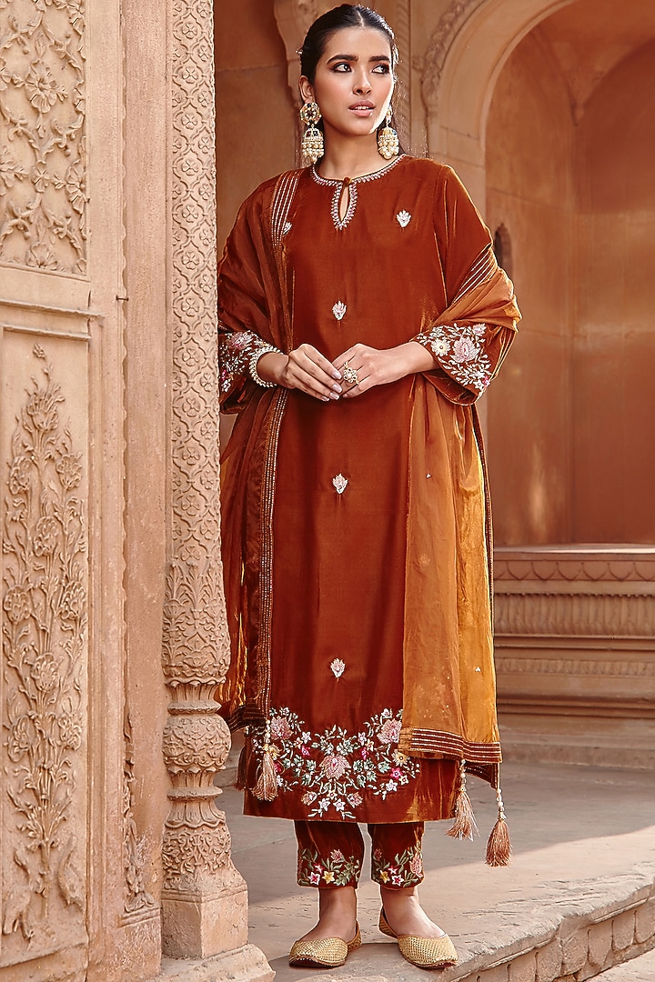 Honey Gold Embroidered Kurta Set by Ajiesh Oberoi at Pernia's Pop Up Shop