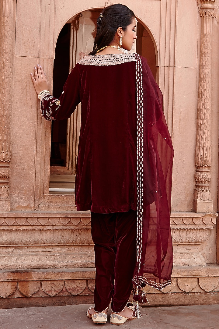 Wine Velvet & Organza Dhoti Set by Ajiesh Oberoi at Pernia's Pop Up Shop