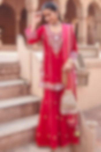 Rani Pink Silk & Organza Gharara Set by Ajiesh Oberoi at Pernia's Pop Up Shop