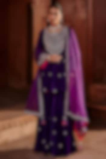 Purple Embroidered Gharara Set by Ajiesh Oberoi at Pernia's Pop Up Shop