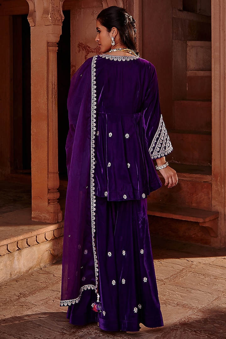 Purple Embroidered Gharara Set by Ajiesh Oberoi at Pernia's Pop Up Shop