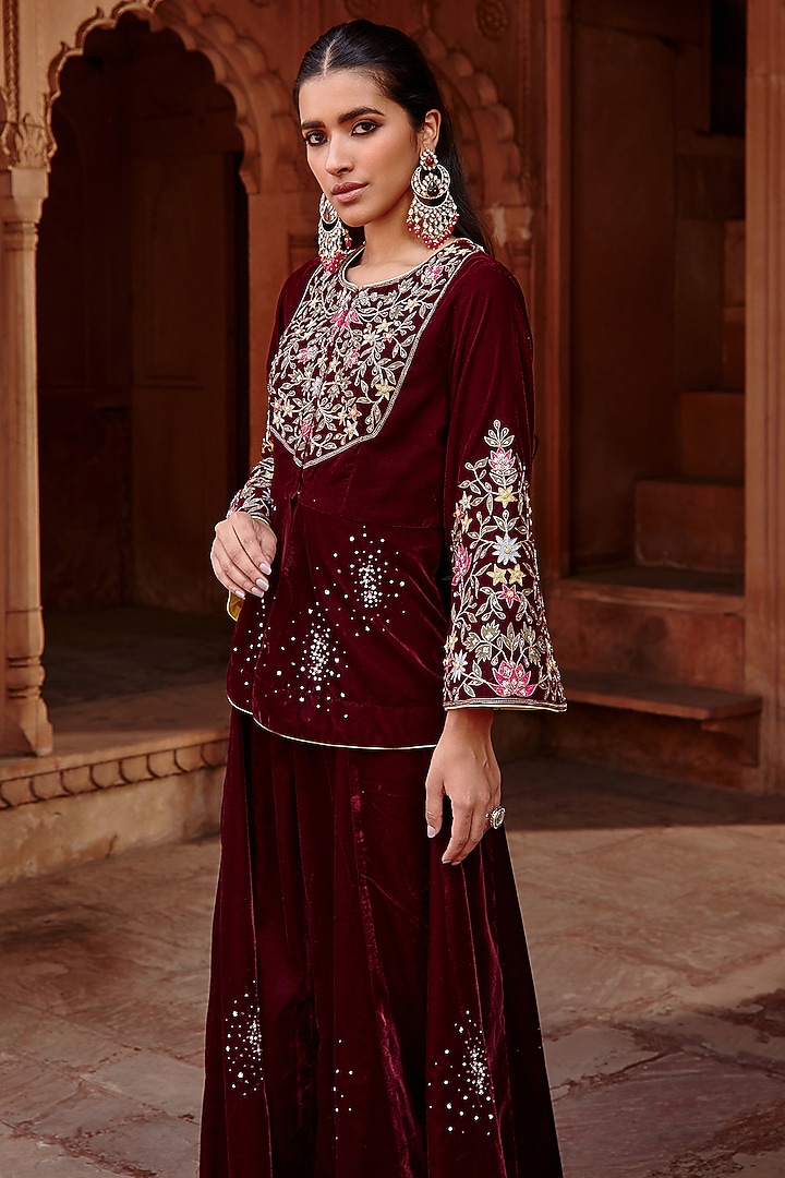 Wine Embroidered Jacket Set by Ajiesh Oberoi at Pernia's Pop Up Shop