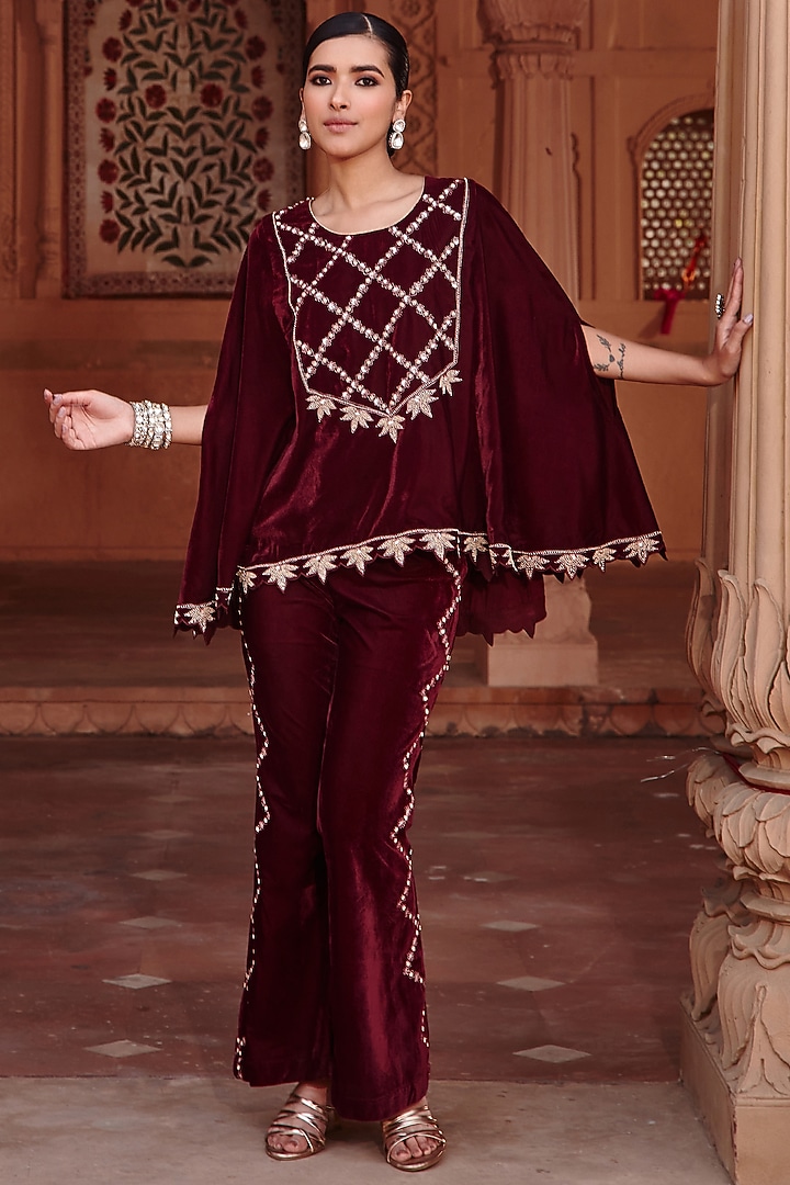Wine Velvet Aari Embroidered Cape Set by Ajiesh Oberoi at Pernia's Pop Up Shop