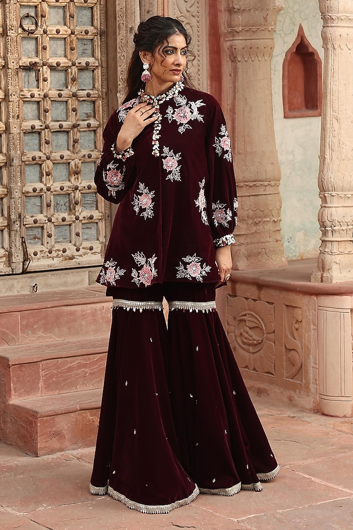 Wine Velvet Gharara Set by Ajiesh Oberoi at Pernia's Pop Up Shop