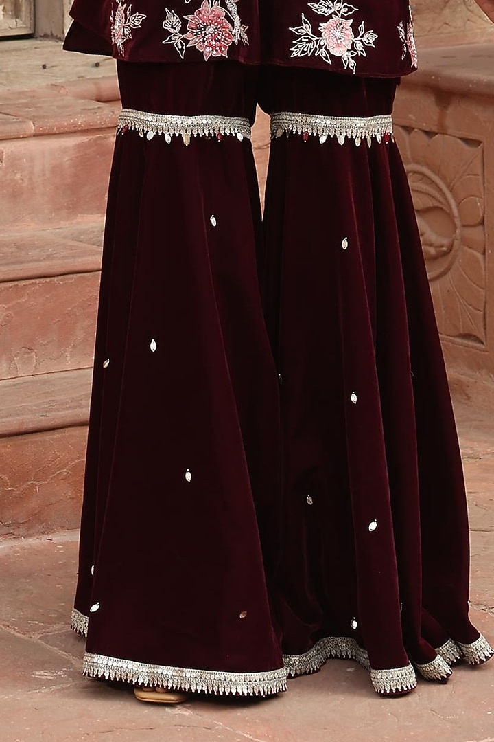 Wine Velvet Gharara Set by Ajiesh Oberoi at Pernia's Pop Up Shop