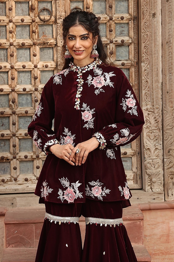 Wine Velvet Gharara Set by Ajiesh Oberoi at Pernia's Pop Up Shop