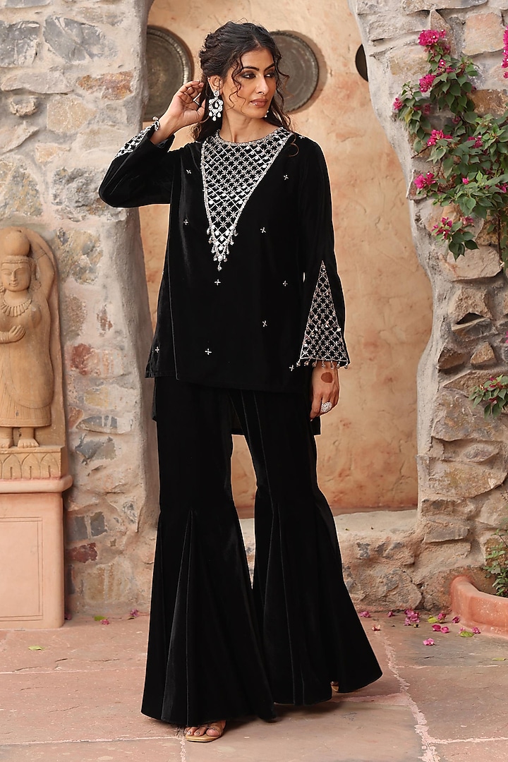 Black Velvet Embroidered Co-Ord Set by Ajiesh Oberoi at Pernia's Pop Up Shop