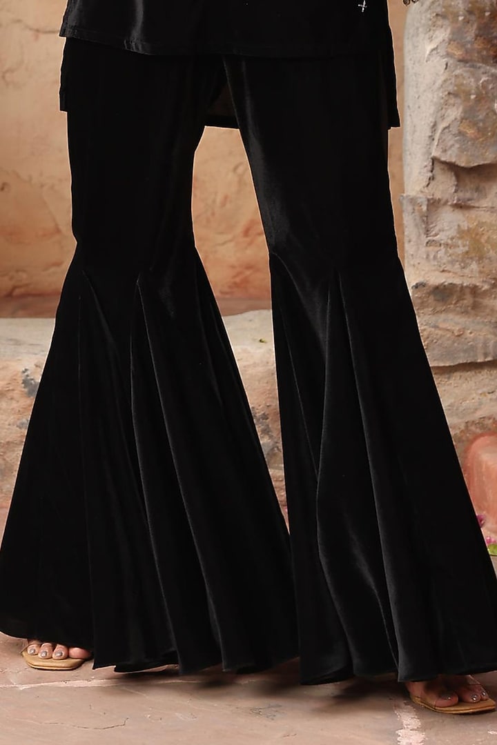 Black Velvet Embroidered Co-Ord Set by Ajiesh Oberoi at Pernia's Pop Up Shop