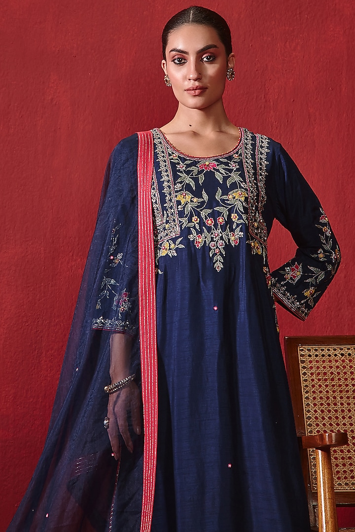 Navy Dupion Silk Embroidered Kurta Set by Ajiesh Oberoi at Pernia's Pop Up Shop