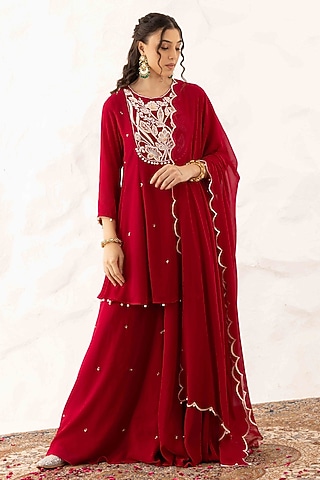 Plum Georgette Floral Embroidered Peplum Kurta Set by Ajiesh Oberoi
