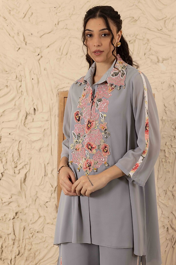 Grey Georgette Printed & Embroidered Kurta Set by Ajiesh Oberoi at Pernia's Pop Up Shop
