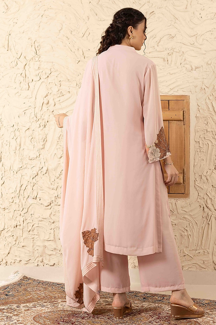 Rose Pink Georgette Applique Work Kurta Set by Ajiesh Oberoi at Pernia's Pop Up Shop