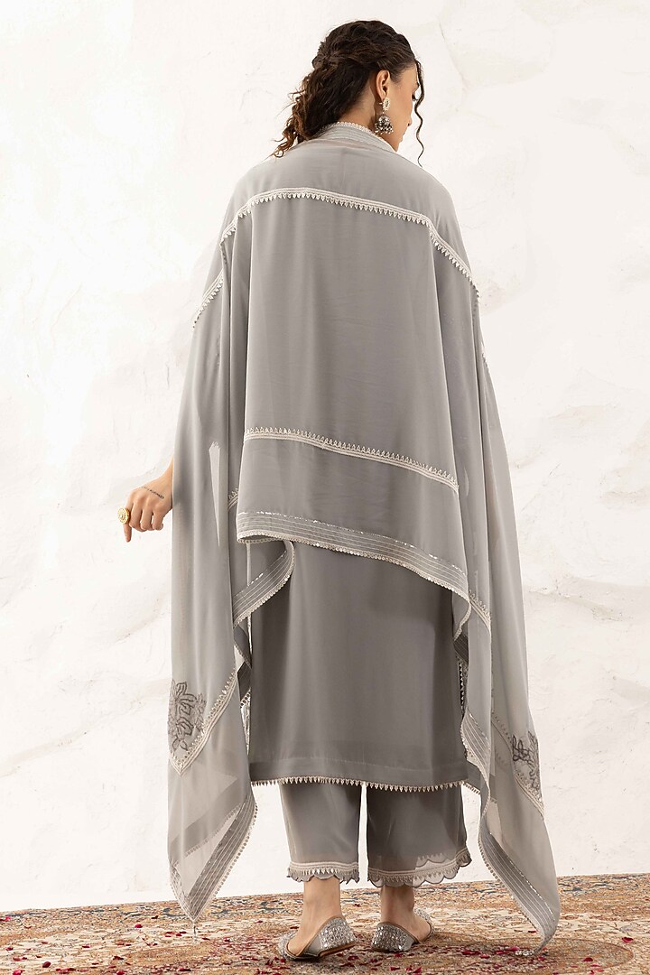 Grey Georgette 3D Leaf Embroidered Straight Kurta Set by Ajiesh Oberoi at Pernia's Pop Up Shop