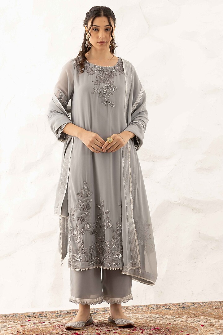 Grey Georgette 3D Leaf Embroidered Straight Kurta Set by Ajiesh Oberoi at Pernia's Pop Up Shop