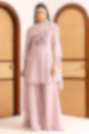 Lilac Georgette Floral Machine Embroidered Kurta Set by Ajiesh Oberoi at Pernia's Pop Up Shop