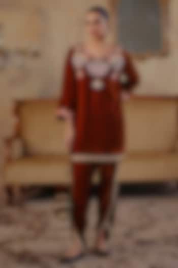 Olive Velvet Mirror Embroidered Straight Kurta Set by Ajiesh Oberoi at Pernia's Pop Up Shop