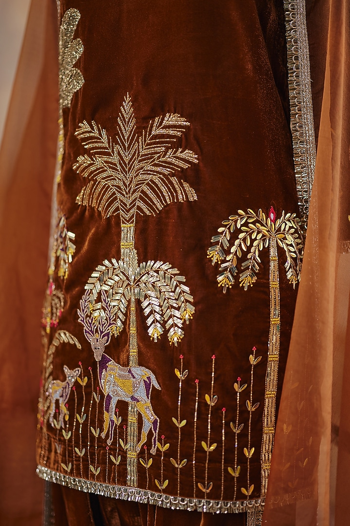 Bronze Velvet Mirror Embellished Straight Kurta Set by Ajiesh Oberoi at Pernia's Pop Up Shop