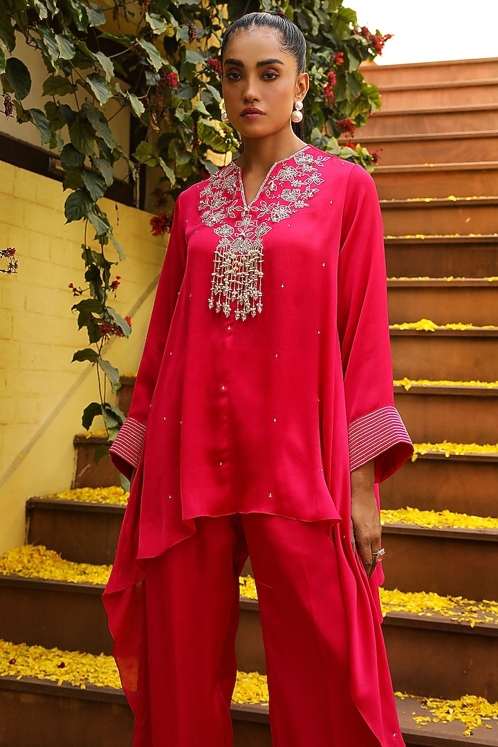 Rani Pink Chiffon & Mulmul Kaftan Set by Ajiesh Oberoi at Pernia's Pop Up Shop