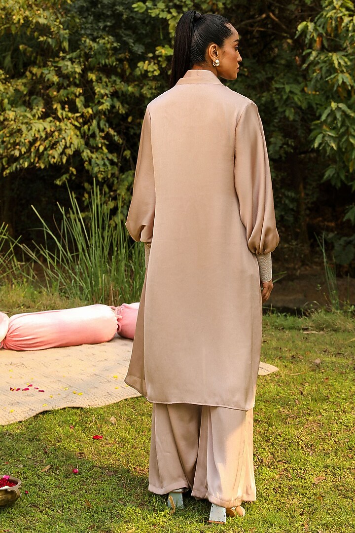 Cream Chiffon & Mulmul Co-Ord Set by Ajiesh Oberoi at Pernia's Pop Up Shop