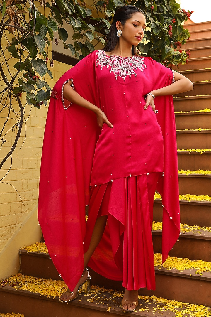 Rani Pink Chiffon Crystal Detailed Kaftan Set by Ajiesh Oberoi at Pernia's Pop Up Shop