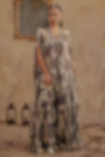 Grey Jacquard Premium Lurex Georgette Motif Printed Cape Set by Ajiesh Oberoi at Pernia's Pop Up Shop