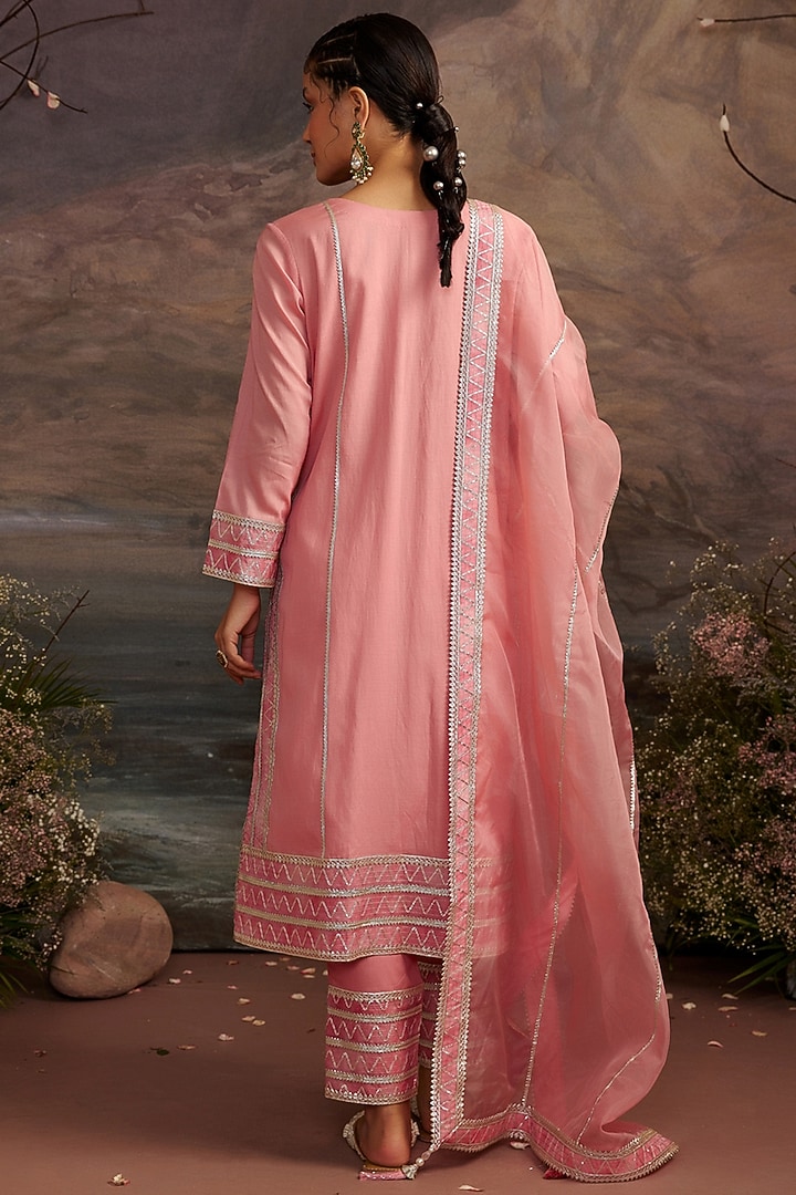Rose Pink Gota Embroidered Kurta Set by Ajiesh Oberoi at Pernia's Pop Up Shop