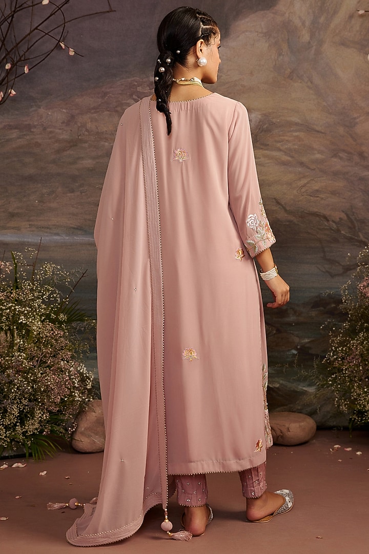 Old Rose Pink Georgette Kurta Set by Ajiesh Oberoi at Pernia's Pop Up Shop