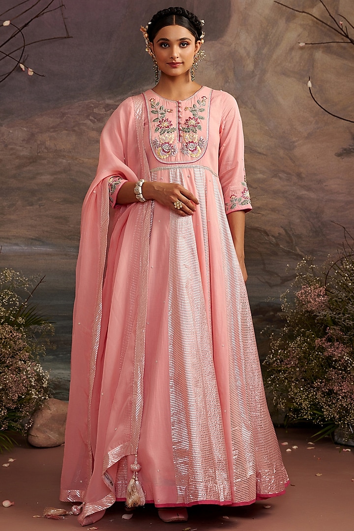 Rose Pink Embroidered Wedding Anarkali Set by Ajiesh Oberoi at Pernia's Pop Up Shop