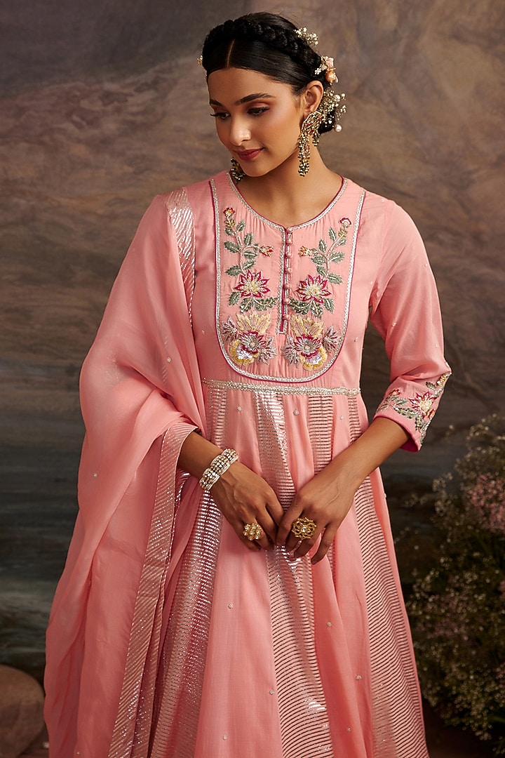 Rose Pink Embroidered Wedding Anarkali Set by Ajiesh Oberoi at Pernia's Pop Up Shop