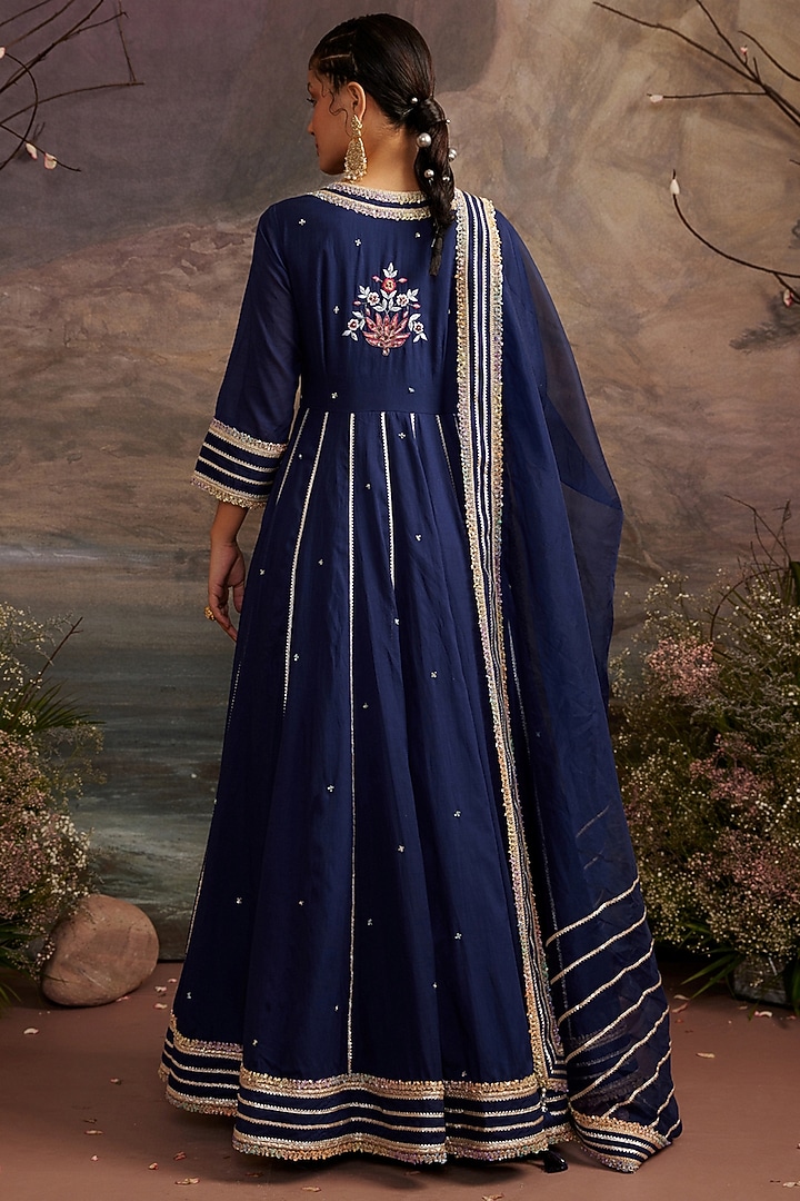 Navy Blue Embroidered Wedding Anarkali Set by Ajiesh Oberoi at Pernia's Pop Up Shop