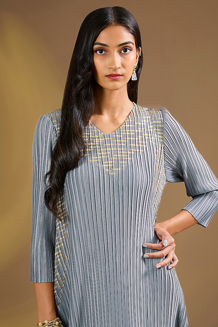 Grey Silk Blend Geometric Midi Vacation Dress by Ajiesh Oberoi at Pernia's Pop Up Shop