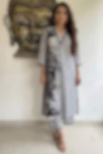 Black & White Bamboo Crepe Floral Printed Kurta Set by Ajiesh Oberoi at Pernia's Pop Up Shop