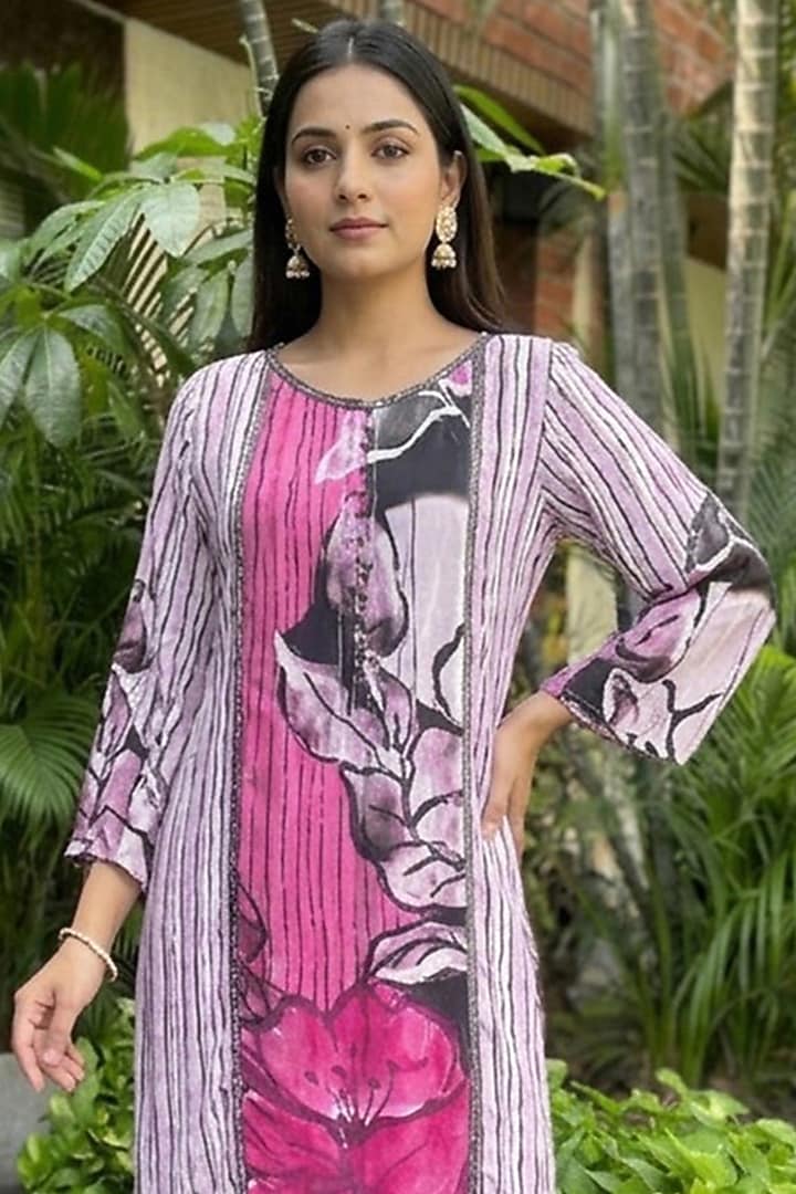 Pink & White Bamboo Crepe Floral Printed Kurta Set by Ajiesh Oberoi at Pernia's Pop Up Shop