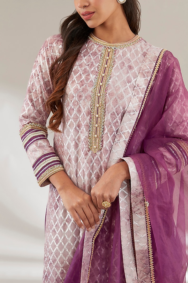 Purple Brasso & Uppada Silk Embroidered Kurta Set by Ajiesh Oberoi at Pernia's Pop Up Shop