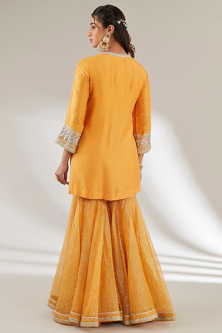 Yellow Opada Silk Gharara Set by Ajiesh Oberoi at Pernia's Pop Up Shop