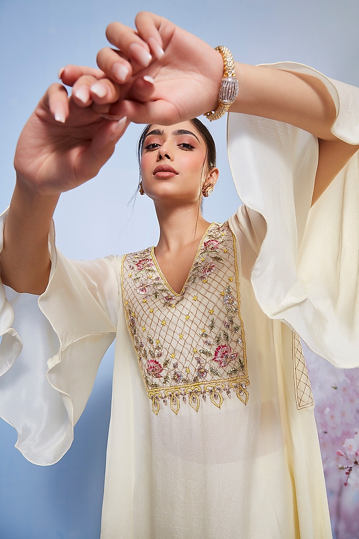 Ivory Chiffon & Cotton Lycra Embroidered Kurta Set by Ajiesh Oberoi at Pernia's Pop Up Shop