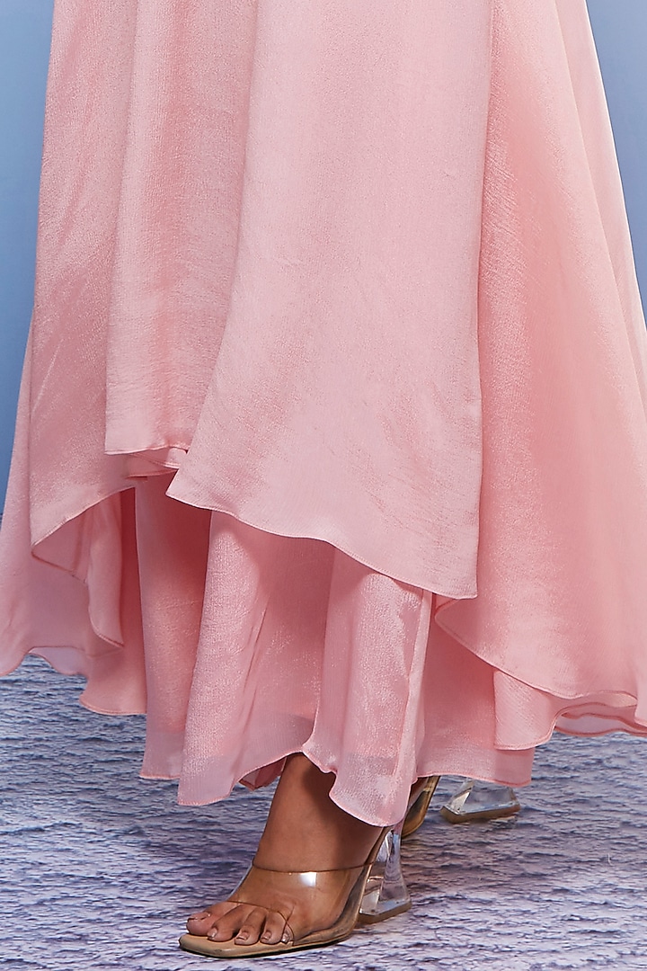 Baby Pink Chiffon & Cotton Lycra Embroidered Kurta Set by Ajiesh Oberoi at Pernia's Pop Up Shop