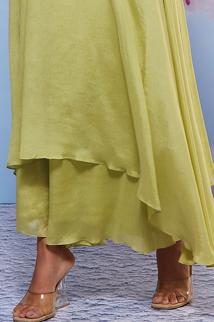 Mint Chiffon & Cotton Lycra Embroidered Kurta Set by Ajiesh Oberoi at Pernia's Pop Up Shop